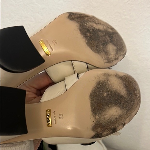 Gucci leather slides with gold double GG hardware .size 39 - Picture 13 of 15